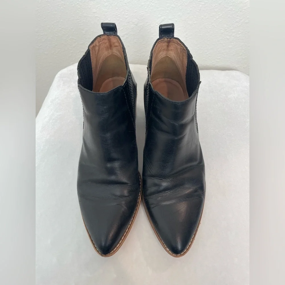 Madewell The Myles Ankle Boot in Leather Black size 8